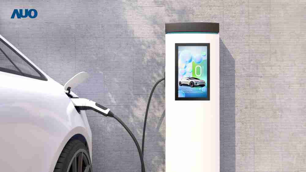 友達〝EVSE車用充電樁解決方案〞專為電動汽車充電樁設計，，，，具有高亮度、、、克服戶外艱難環境的耐溫、、耐紫外線等特性，，並搭載散熱性及擴充性強的高效能工業電腦，，，，可實現人機互動訴求，，，，如資訊顯示、、、支付等應用